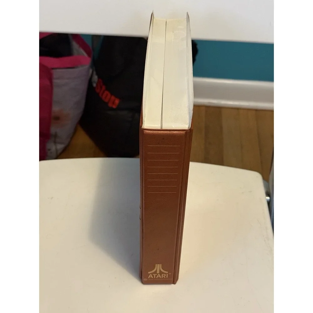 Vintage ATARI Case 2600 Cartridge Storage Binder Holder ( With 8 Games )